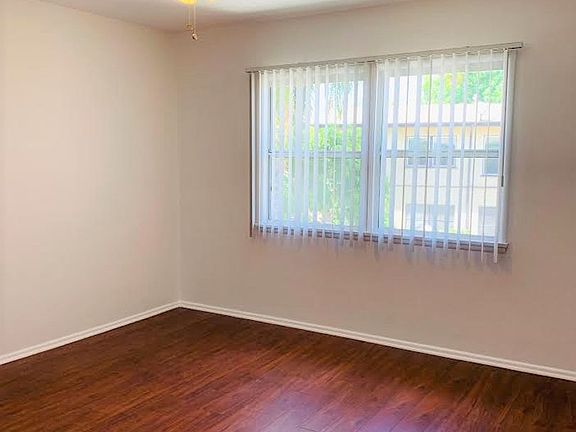 5th image of 3308 Castle Heights Ave #10
