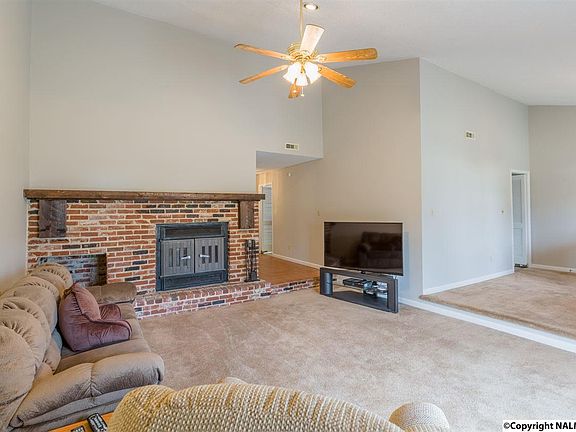 5th image of 2501 Buckingham Dr SW