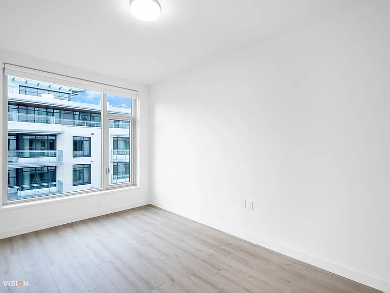 755 Harbourside Dr #619 — Photo 5