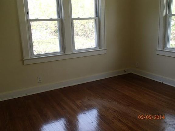 4th image of 2805 Cissna St