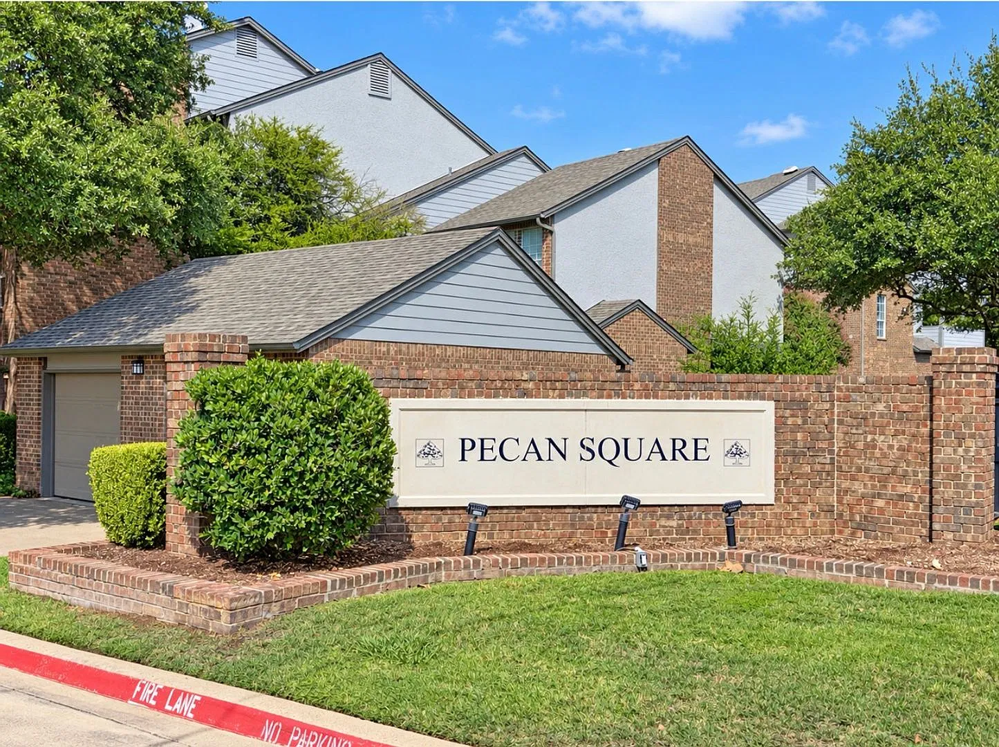 This is the place to be! Beautifully Updated 2-Bed Condo in the Heart of Addison — Photo 2