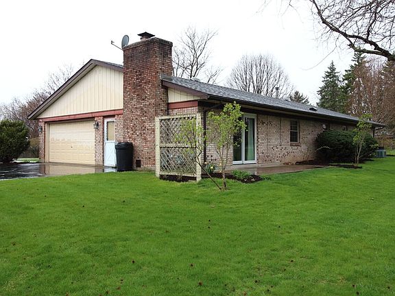 4th image of 940 Amlin Dr