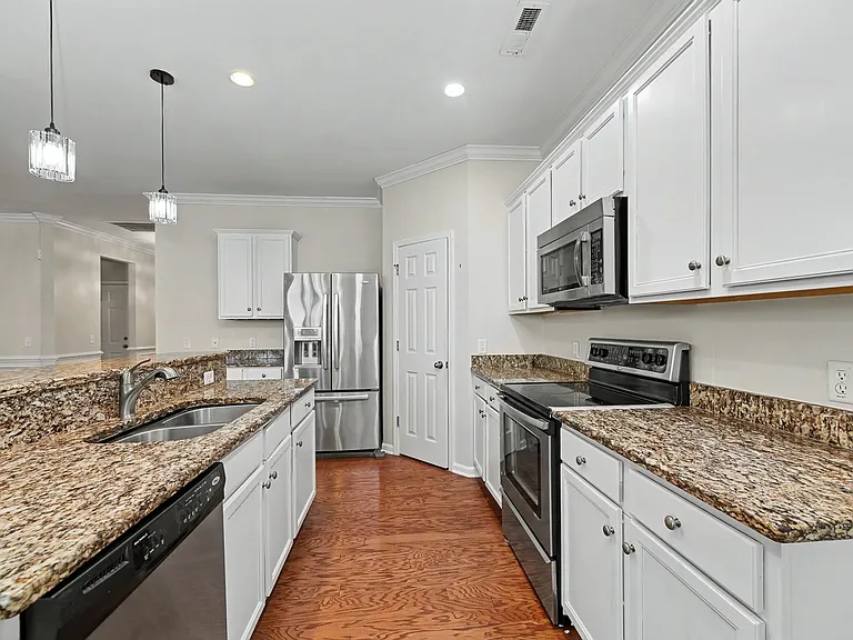 247 Clayburne Dr — Photo 11