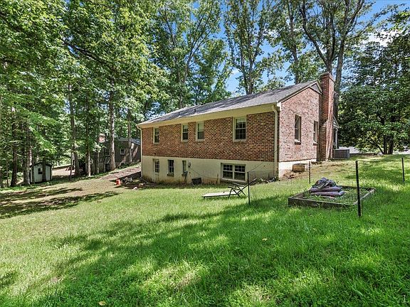 2nd image of 4128 Audubon Pl