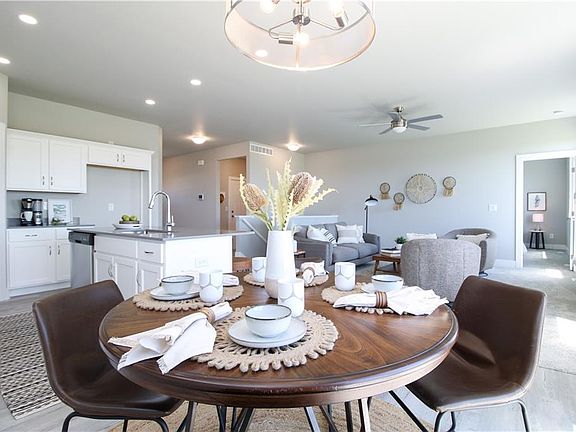 7th image of this home