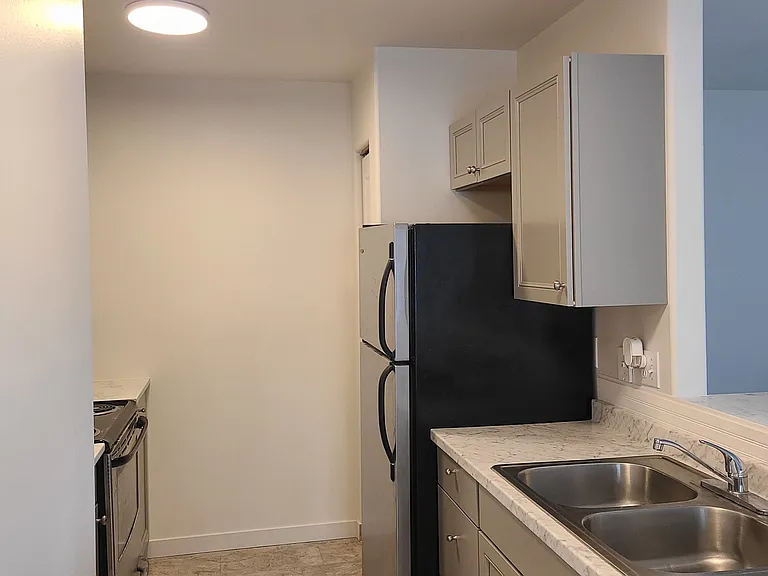 1410 McKittrick St #1 — Photo 29