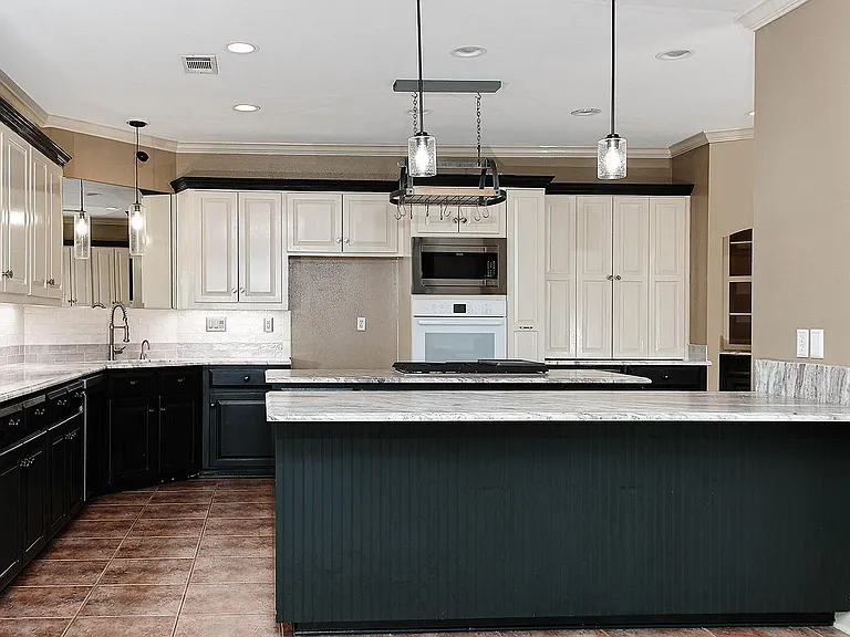 7159 Kingston Cove Ln — Photo 8