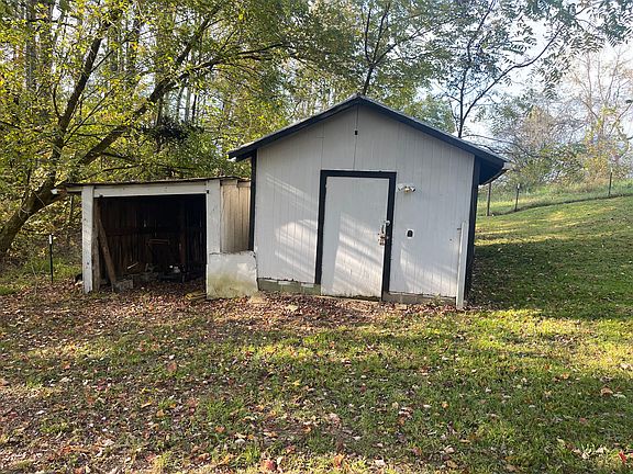 4th image of 153 Rome Hollow Rd