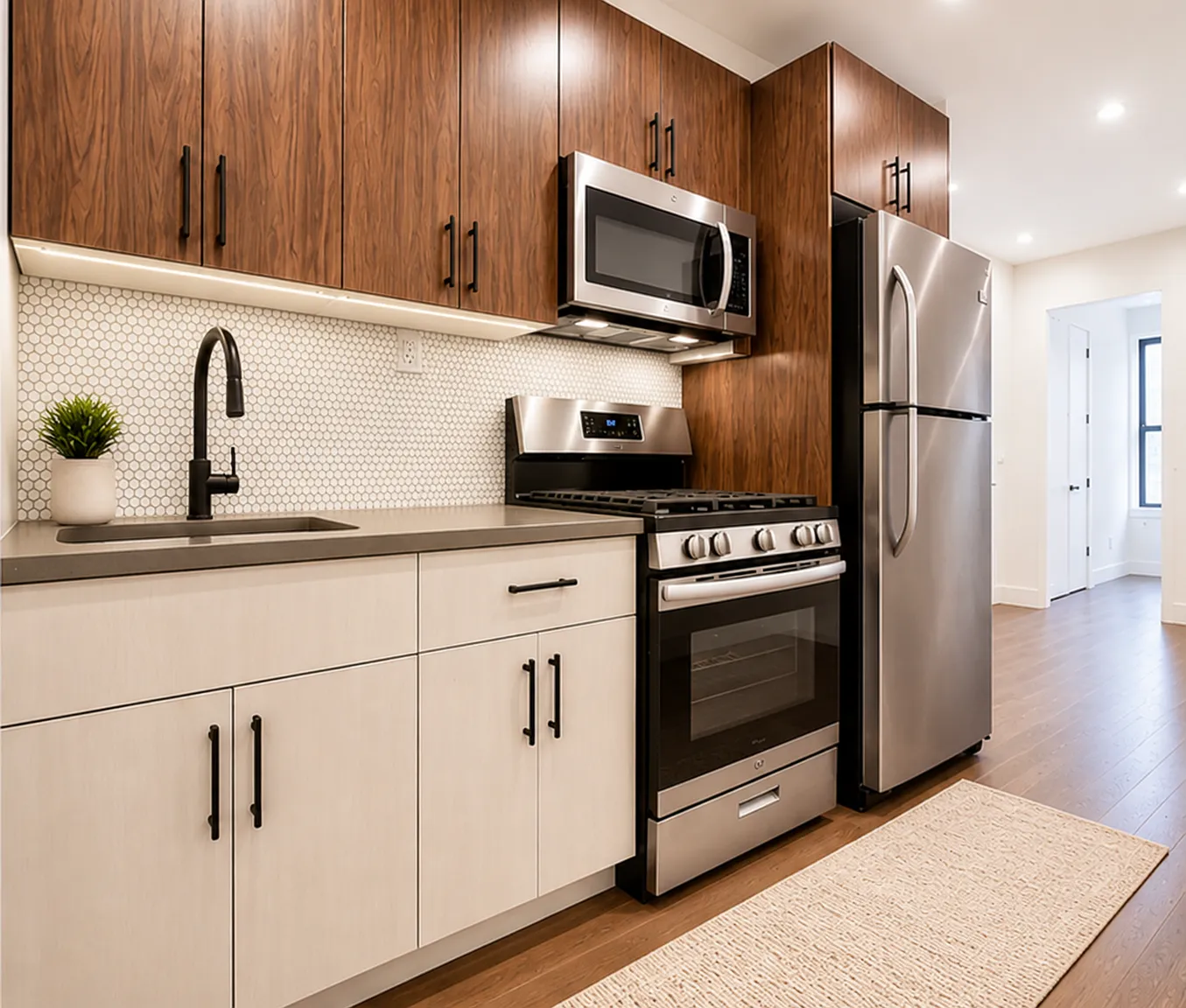 659 Seneca Avenue — Photo 1