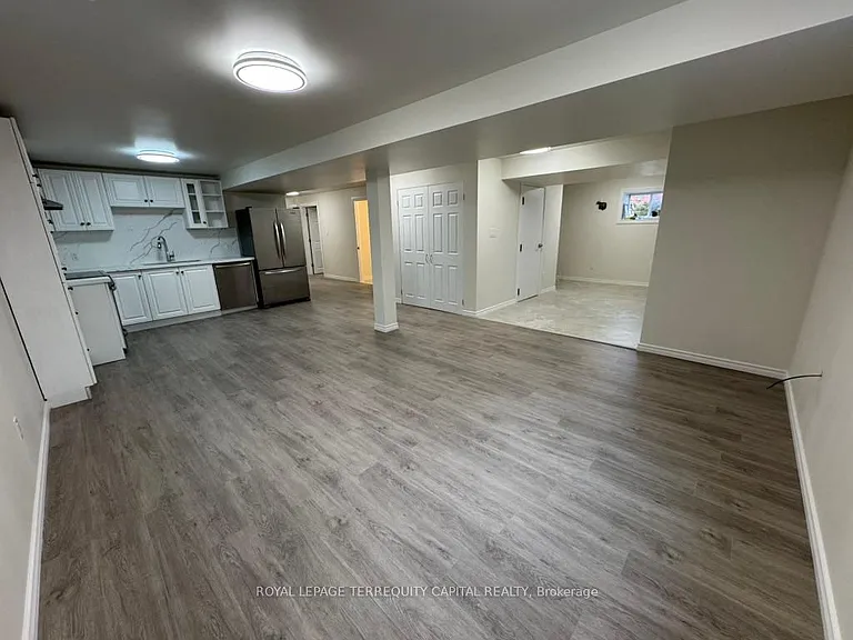 127 Birkhall Pl #LOWER — Photo 4