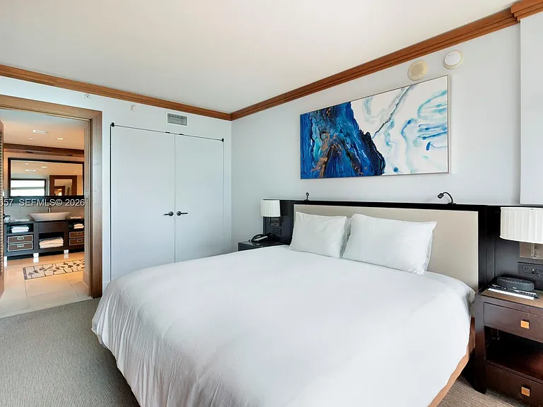 6801 Collins Ave #C414 — Photo 15