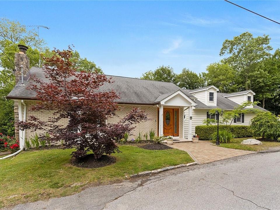 1st image of 15 Lincoln Drive