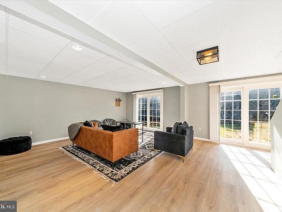 4th image of 1503 Dulany Rd