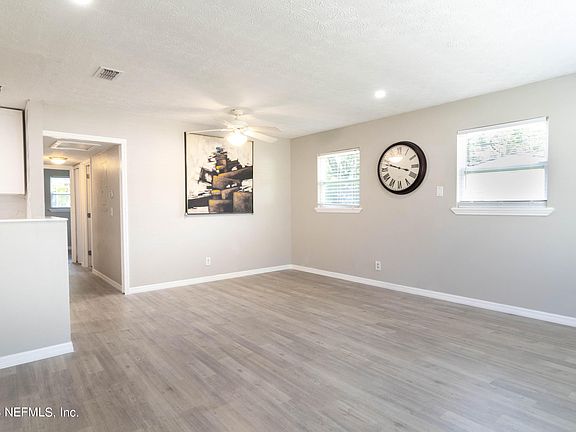 5th image of 2308 LOOKING GLASS Lane