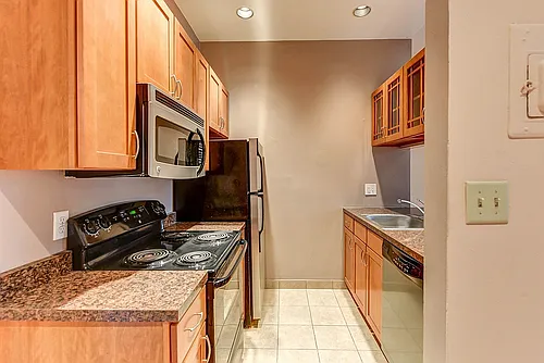 Salutaris House Photo 1