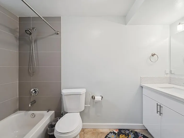 1140 N 146th Pl — Photo 32