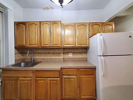 3rd image of 11-47 45th Ave #8