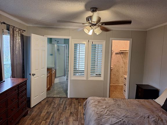 5th image of 5819 Bradley Ln