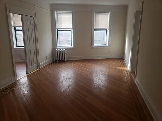 Rented by Metro Garden Realty NYC | media 10