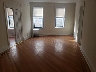 Rented by Metro Garden Realty NYC