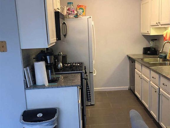 4th image of 11124 Whispering Oaks Dr