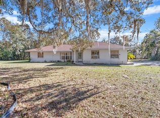 542 E Buckingham Dr, Lecanto, FL 34461