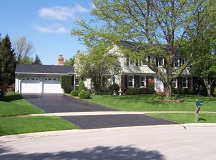 25W125 Setauket Ave, Naperville, IL
