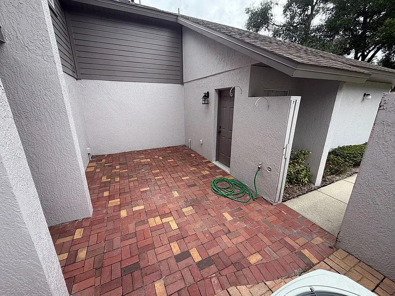 110 Olive Tree Cir — Photo 2