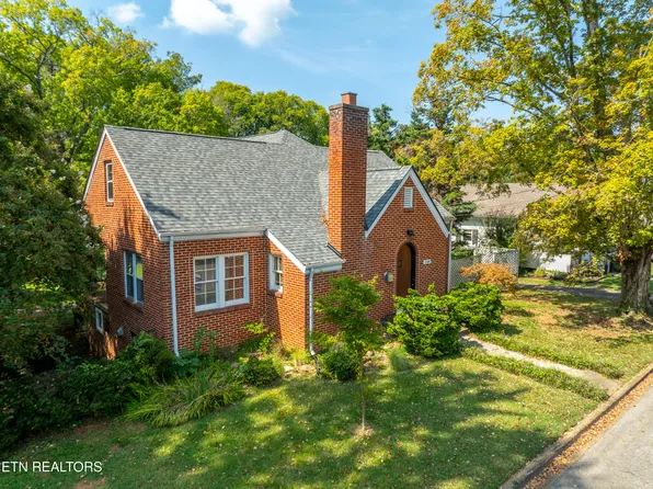 239 S Magnolia St, Maryville, TN 37803