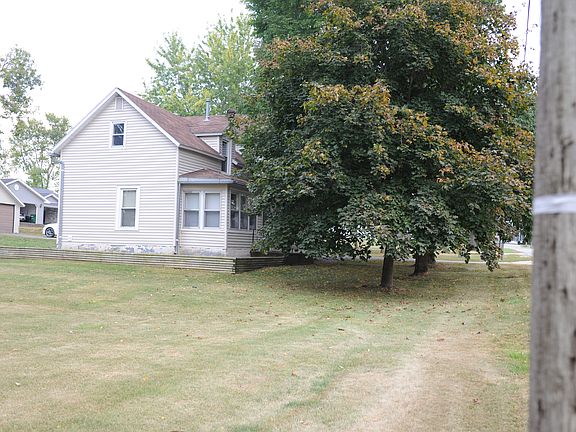 4th image of 675 East St