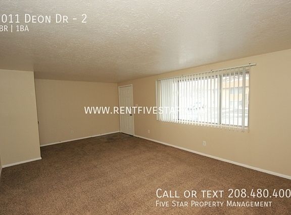 3rd image of 1011 Deon Dr APT 2