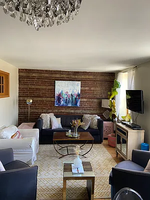 Rented by Argy Realty Inc | media 18