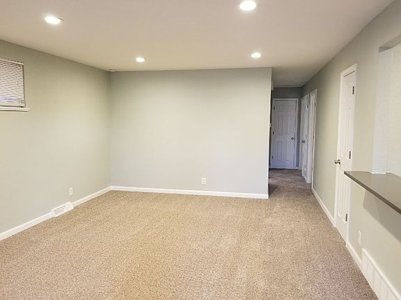 2nd image of 2620 Newport St