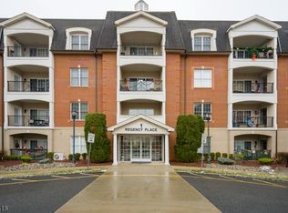 319 Regency Pl #319, Woodbridge Twp., NJ 07095
