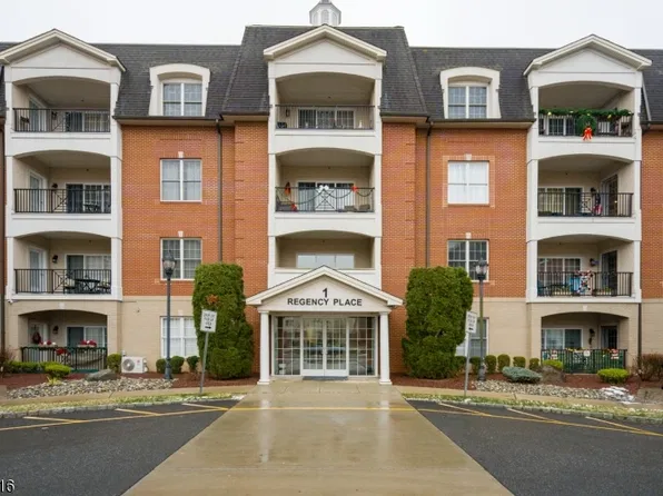 319 Regency Pl #319, Woodbridge Twp., NJ 07095
