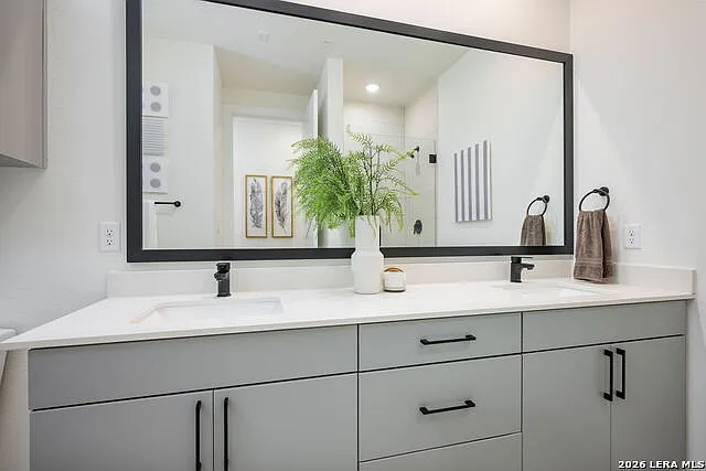719 E Locust St #3110 — Photo 18