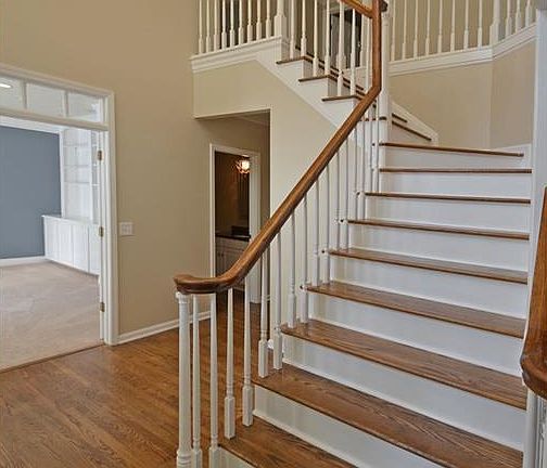 2nd image of 29304 Regency Cir