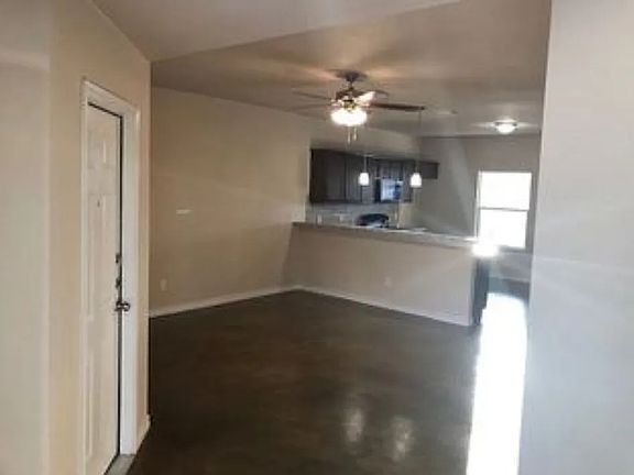 4th image of 108 Dewald St Unit A