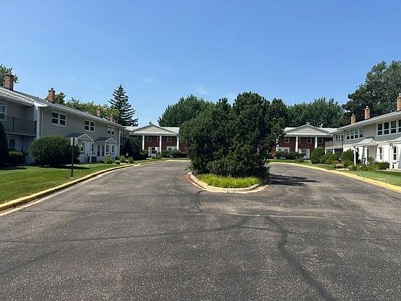 4th image of 1366 Colonial Dr #1366