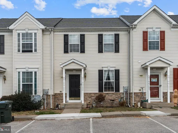 1881 Jamestown Ln #1881, York, PA 17408