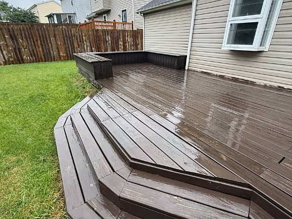 3rd image of 4009 Willowview Blvd
