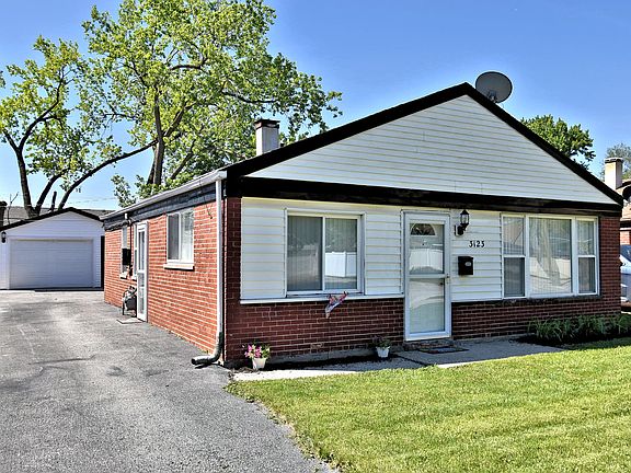 2nd image of 3123 176th St