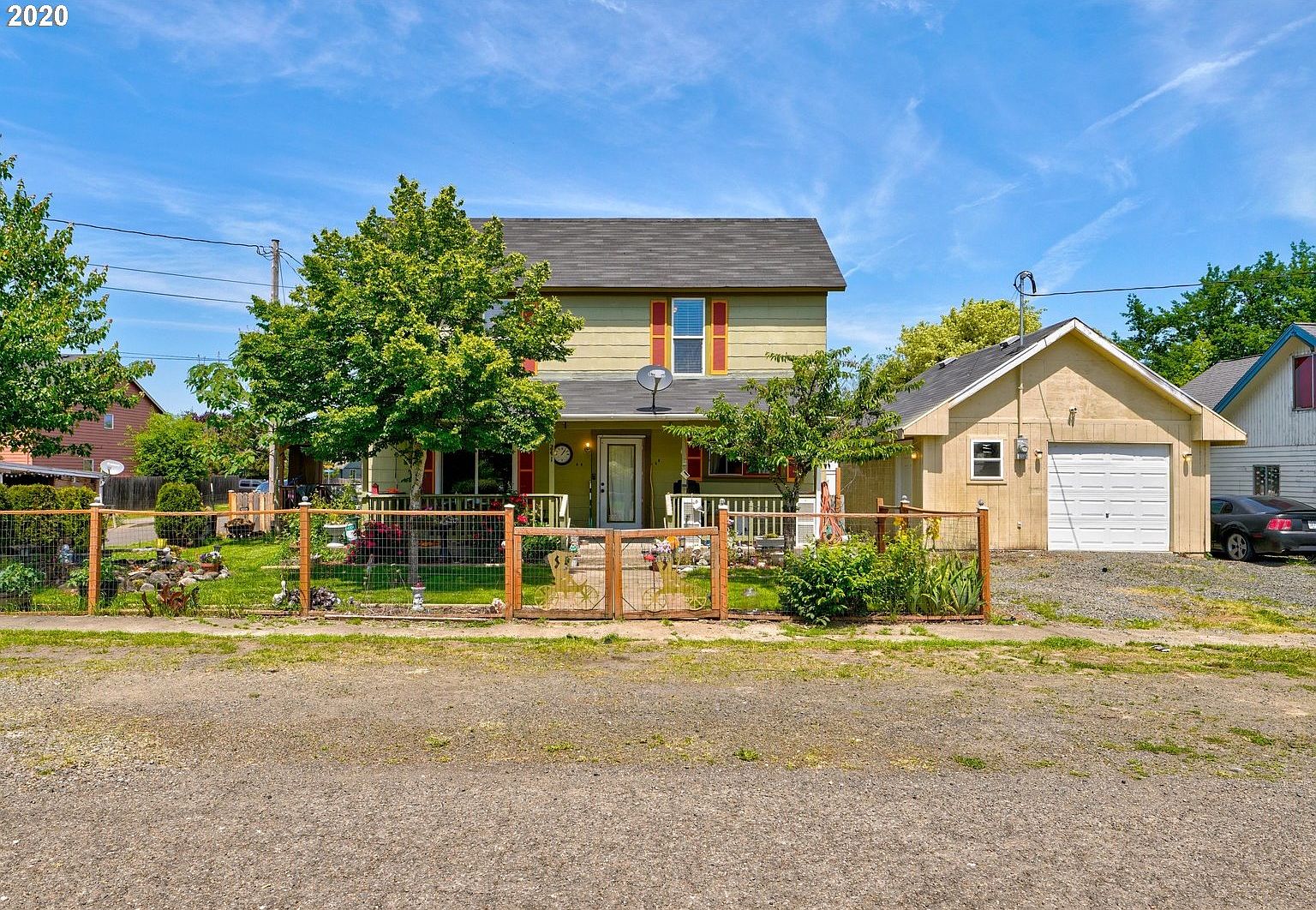 241 W Johnson St Carlton Or 97111 Mls 20268705 Zillow