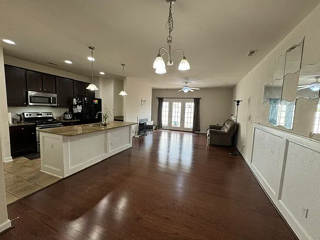4353 Cattail Ln — Photo 4