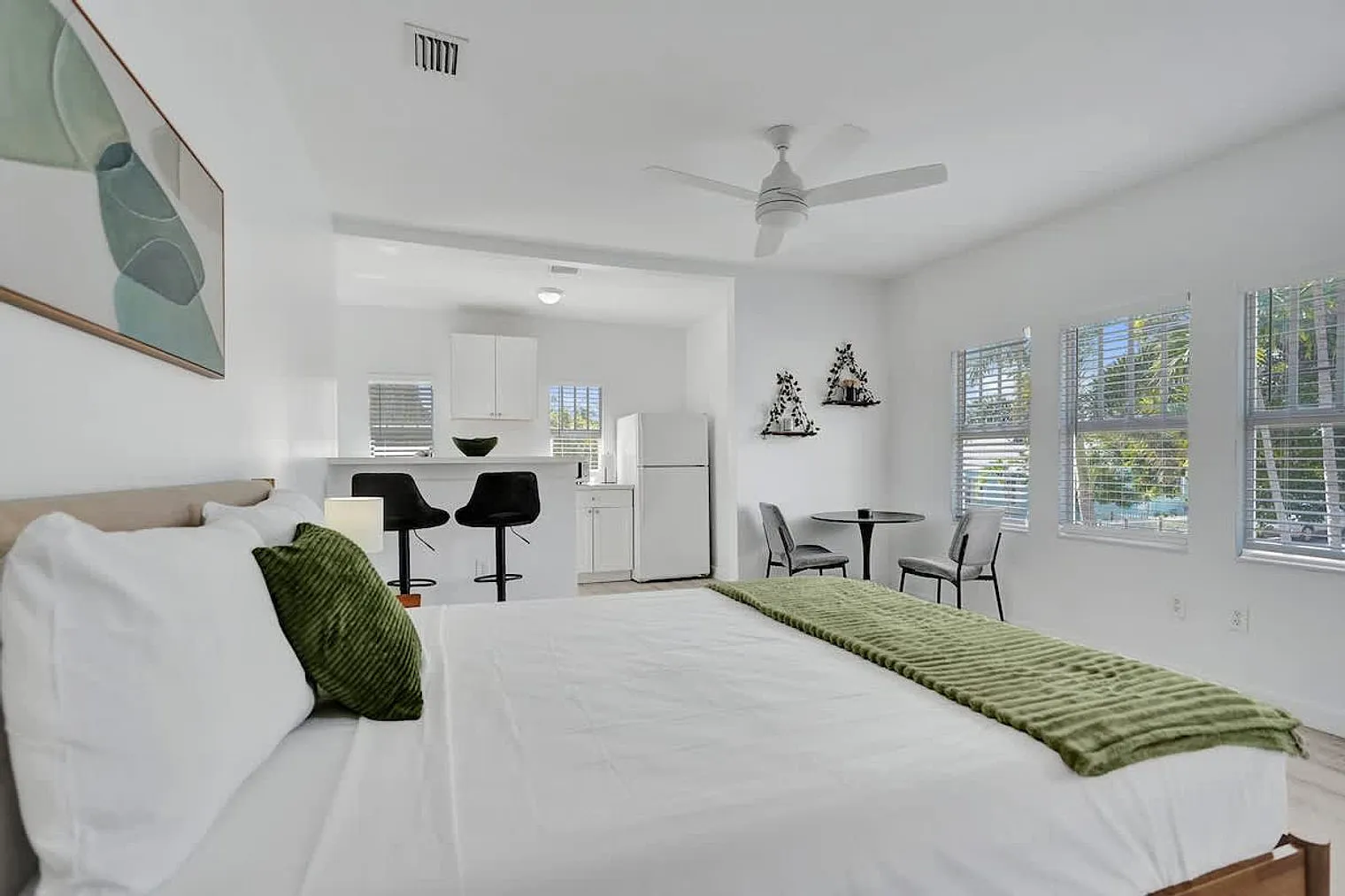 Studio, 1.0 bath, 516 sqft, $1,963 — Photo 1