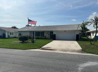 1320 SW 25th Way, Boynton Beach, FL 33426