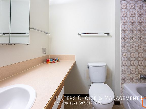 2nd image of 515 6th St S #406