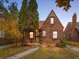 16818 Gilchrist St, Detroit, MI 48235