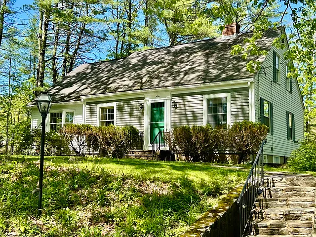 9 Church St — Photo 1