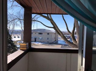 7401 Century Pl APT 6, Middleton, WI 53562